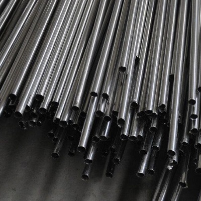 Stainless Steel Stainless Seamless Pipe TP304L / 316L Bright Annealed Tube Stainless Steel Featured Image