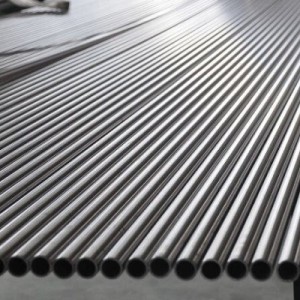 Stainless Steel Stainless Seamless Pipe TP304L / 316L Bright Annealed Tube Stainless Steel